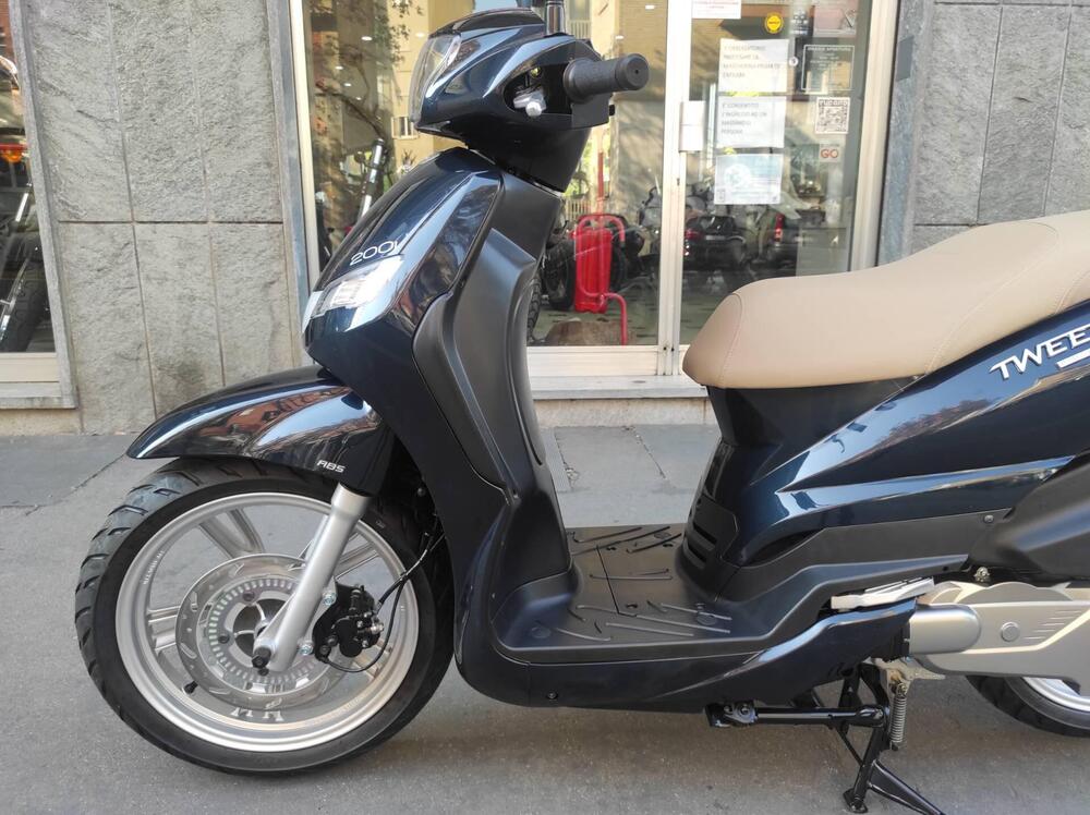 Peugeot Tweet 125i Active (2021 - 25) (9)