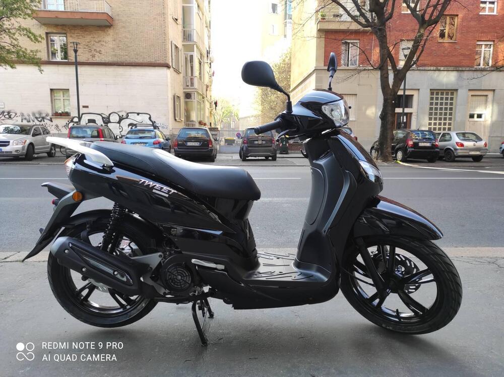 Peugeot Tweet 125i Active (2021 - 25) (2)