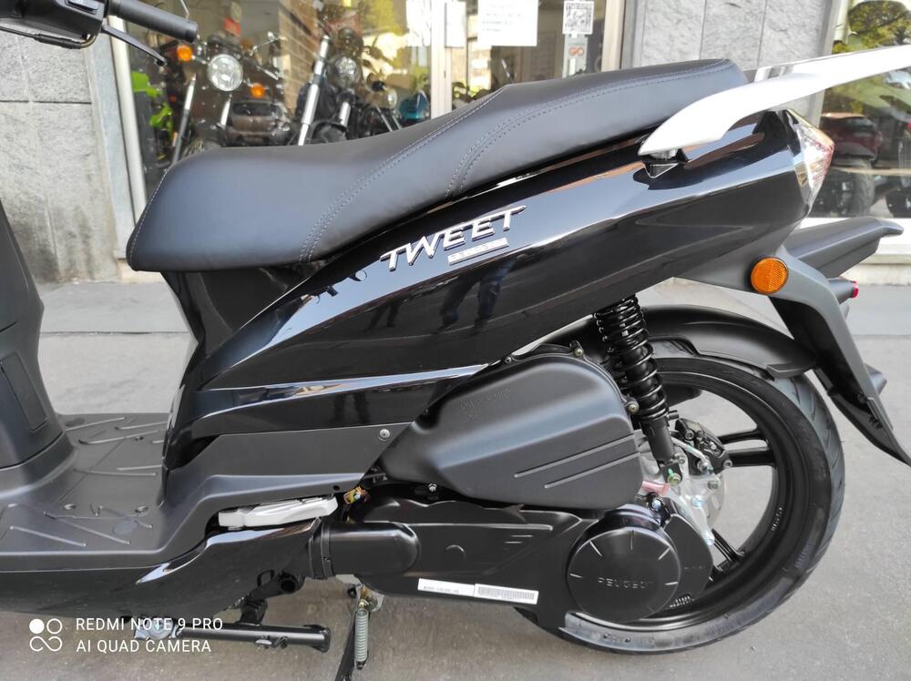 Peugeot Tweet 125i Active (2021 - 25) (9)