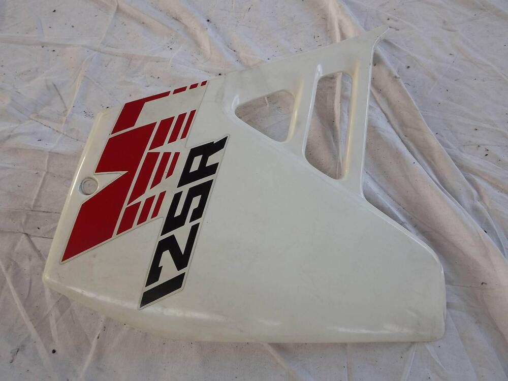 fianchetto MT 125 R Honda (2)