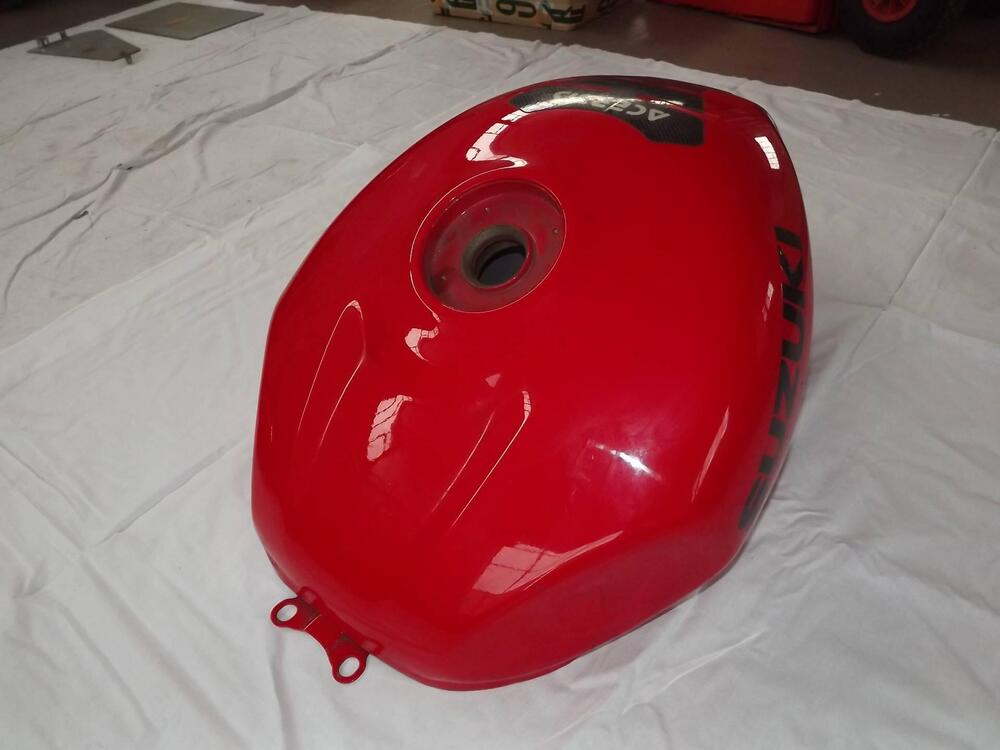 serbatoio suzuki (3)