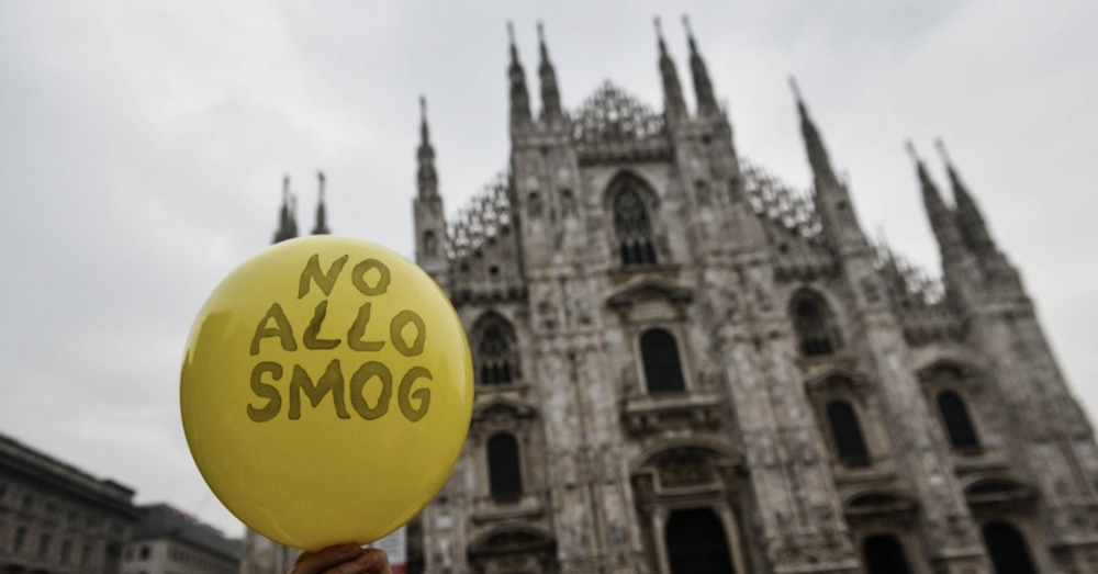 Ma l&rsquo;avete visto il sito di IqAir, l&rsquo;azienda che tutti citano per lo smog a Milano? Dai deumidificatori ai regali per San Valentino, fa anche le classifiche...