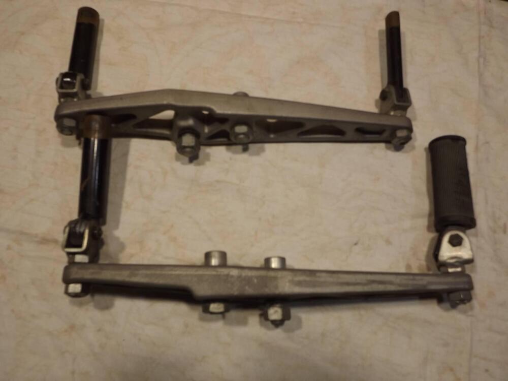 KIT pedane moto guzzi LEMANS (2)