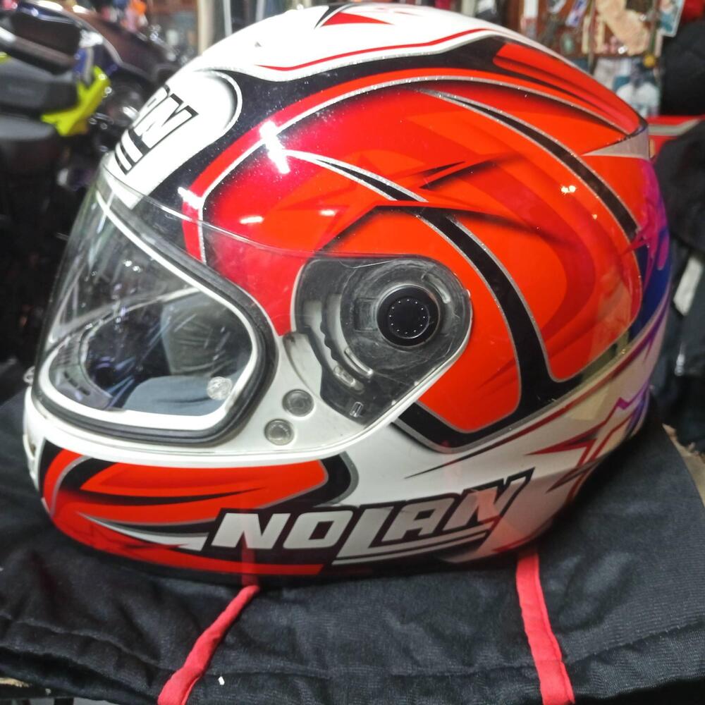 Casco Nolan (3)