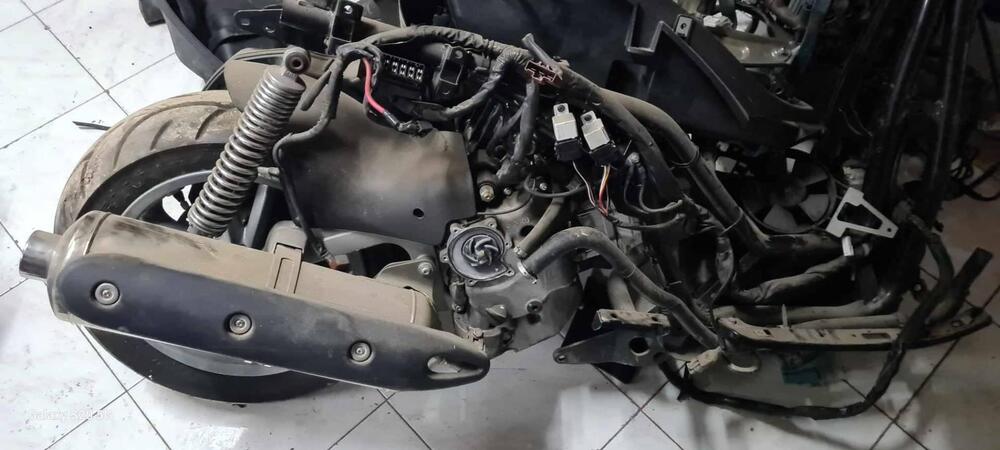 PEZZI DI RICAMBIO PIAGGIO BEVERLY 400