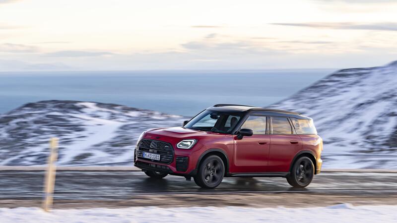 Mini Countryman John Cooper Works: la guida della Mini pi&ugrave; potente [VIDEO]