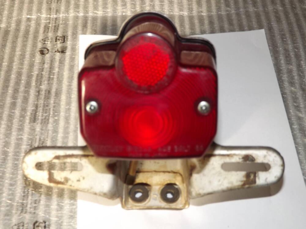 GEMME FANALE posteriore originali suzuki (2)