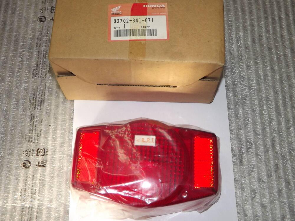 GEMME FANALE posteriore originali suzuki (7)