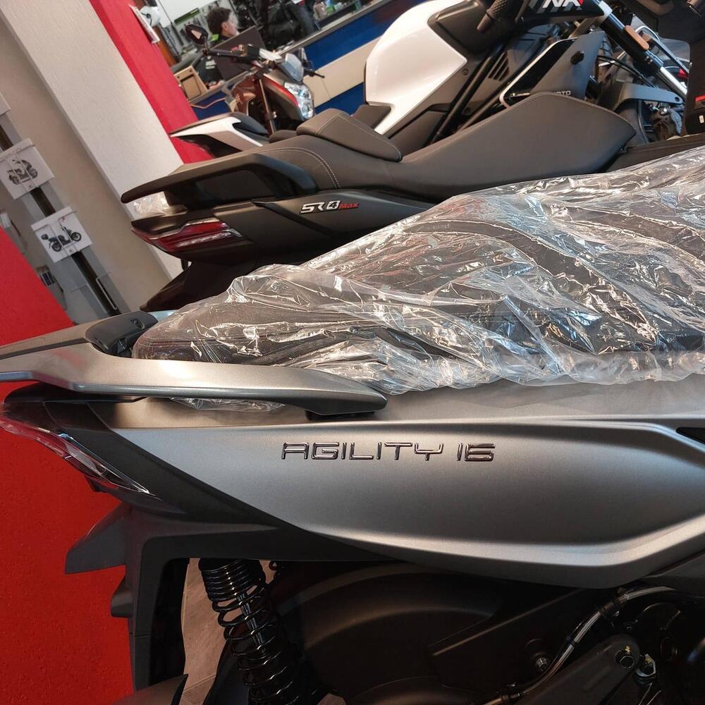 Kymco Agility 300i (2021 - 25) (3)