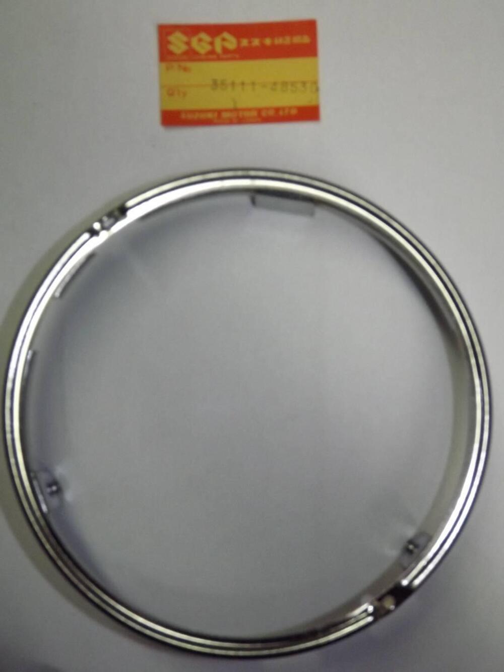 CORNICI GRUPPO OTTICO GT380\550 Suzuki (2)