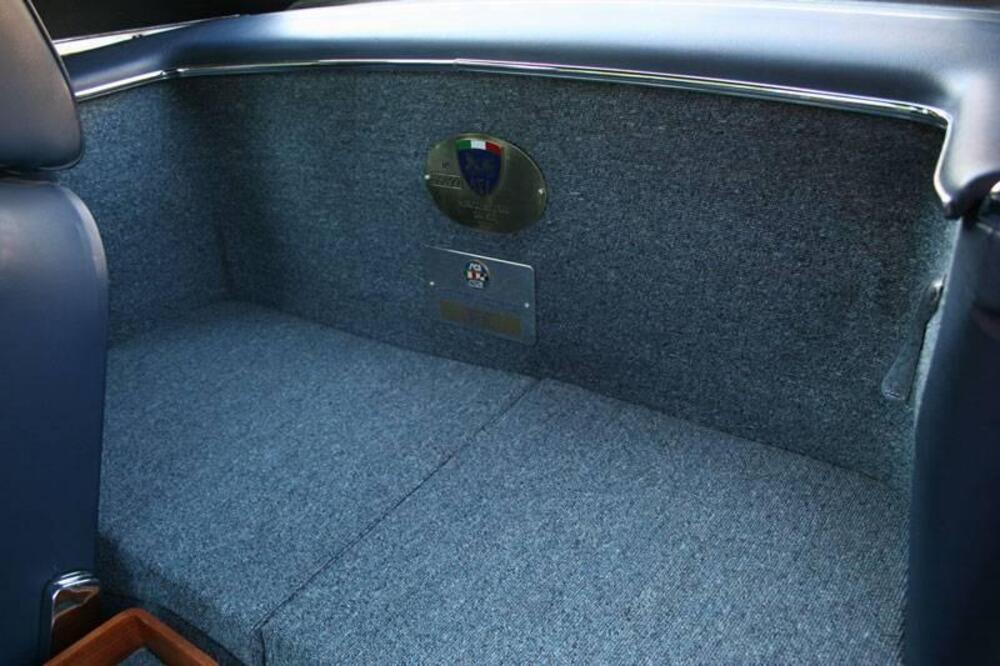 Mercedes-Benz 280 SL pagoda d'epoca a Mantova (19)