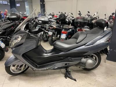 Suzuki Burgman AN 400 (2008 - 13) usata