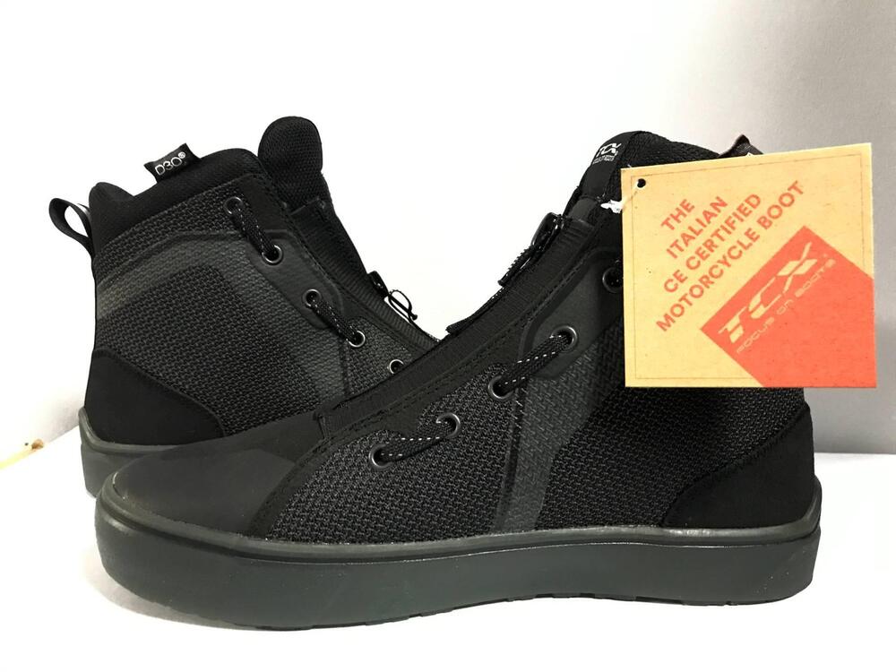 IKASU AIR - BLACK Tcx focus on boots (3)