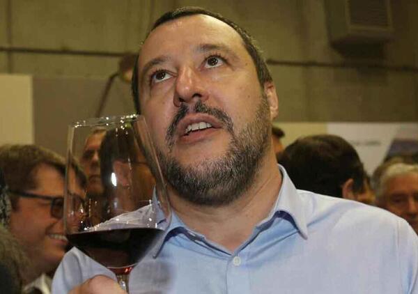 &ldquo;La droga &egrave; una mer*a&rdquo; e Bizzarri sfida Salvini: &ldquo;Perch&eacute; non facciamo l&#039;antidoping ai parlamentari?&rdquo;. Ma quando le Iene lo fecero...