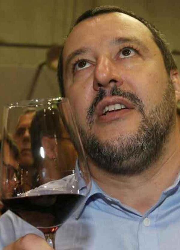 &ldquo;La droga &egrave; una mer*a&rdquo;, ma Luca Bizzarri sfida Salvini: &ldquo;Perch&eacute; non facciamo l&#039;antidoping ai parlamentari?&rdquo;