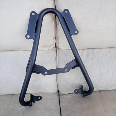 Portapacchi GIVI per Suzuki Gladius