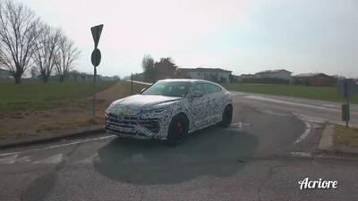 Lamborghini Urus Phev ricaricabile: ha un look particolare nelle foto spia