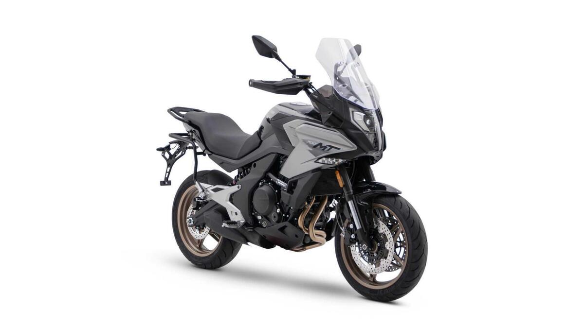 cf moto 700 mt recensioni