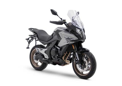 CFMOTO 700MT