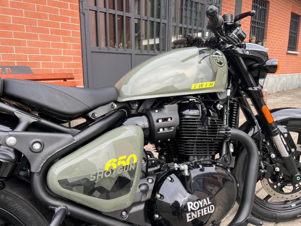 Royal Enfield Shotgun 650 (2024 - 26) (8)