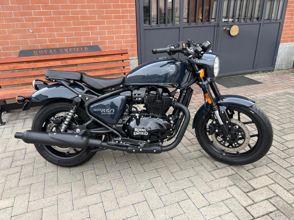 Royal Enfield Shotgun 650 (2024 - 26) (2)