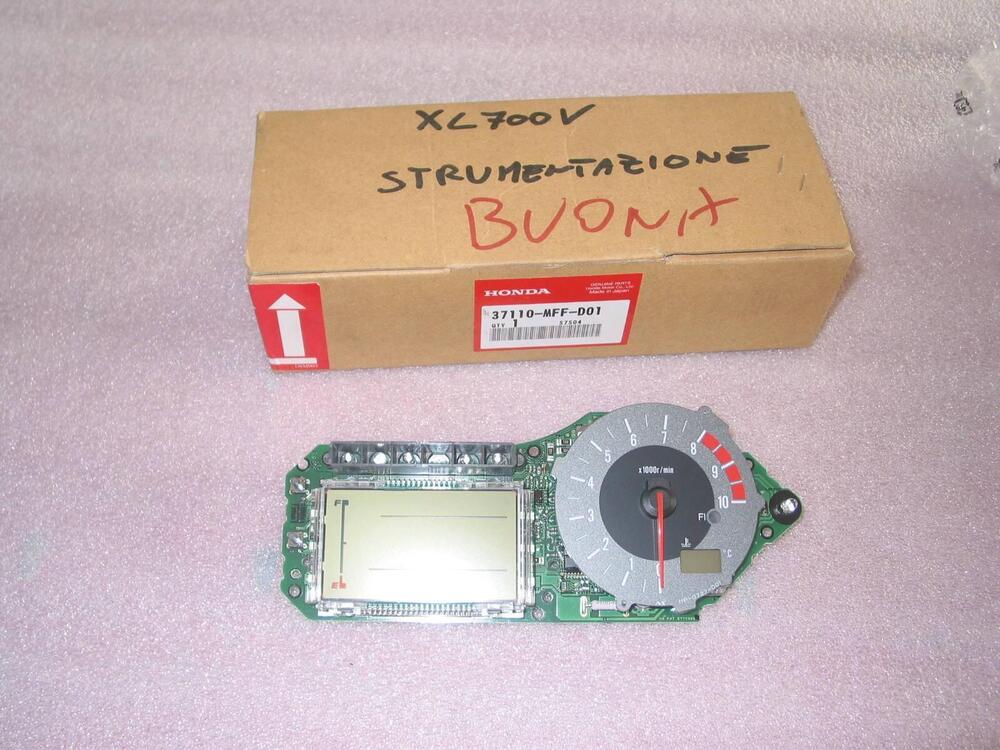 Strumentazione XL700V Honda (2)
