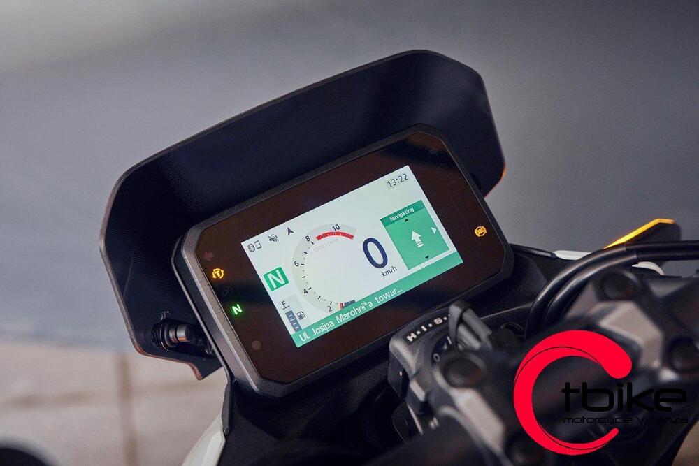 Honda CB 500 Hornet (2024 - 25) (4)