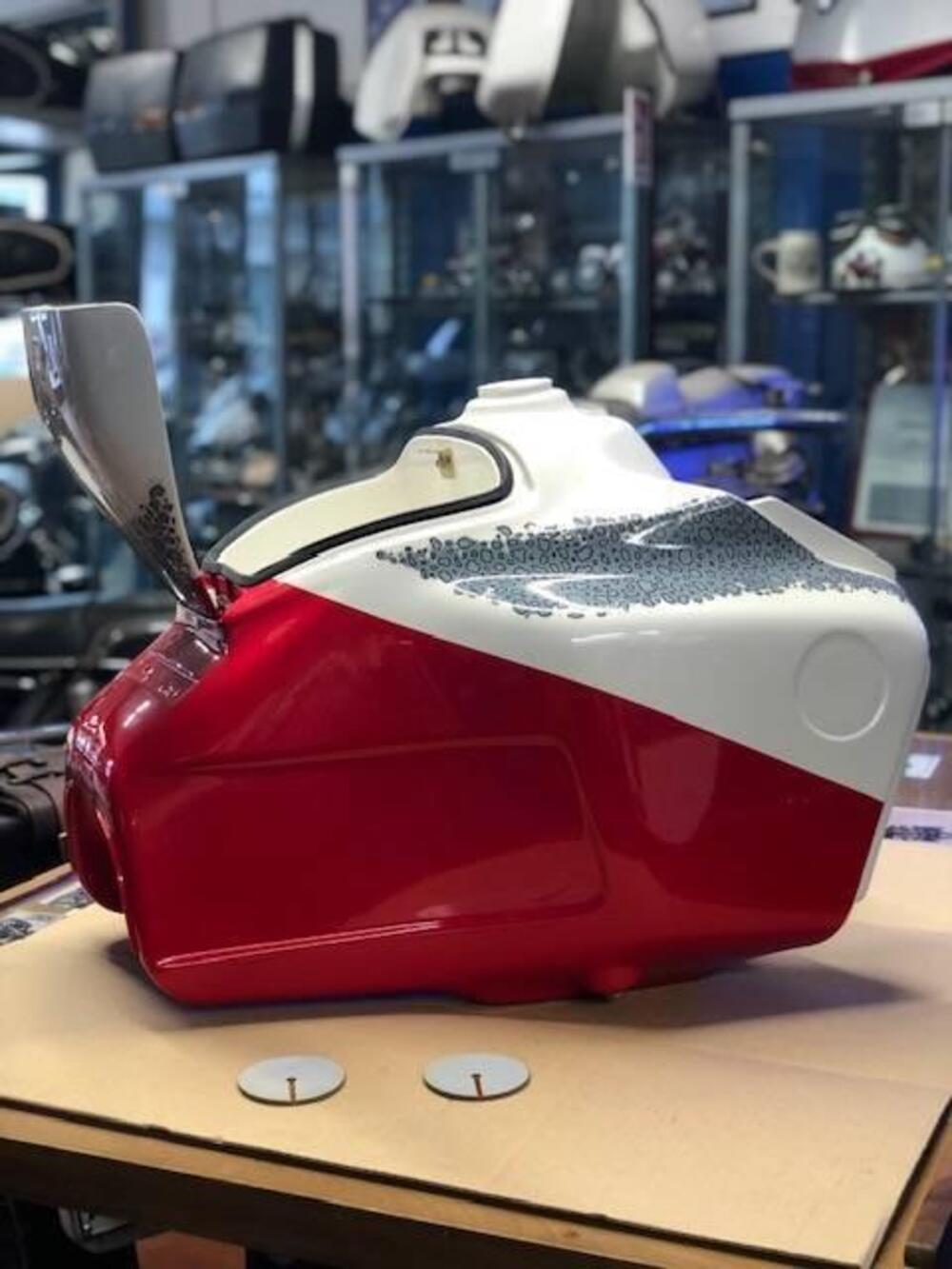 serbatoio BMW R100GS Paris-Dakar "NOS" (4)