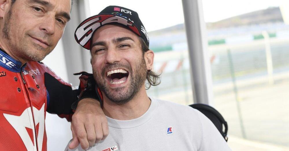 Mattia Pasini au MOW, au stand de Sky et sur la piste avec Boscoscuro : «Márquez parle de Ducati depuis des années, maintenant il doit gagner. Pecco ? Bon pour faire taire tout le monde. »