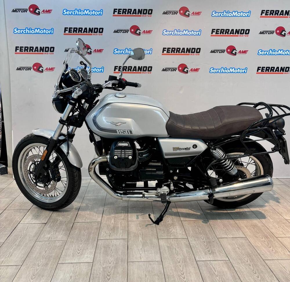 Moto Guzzi V7 Special (2021 - 24) (2)