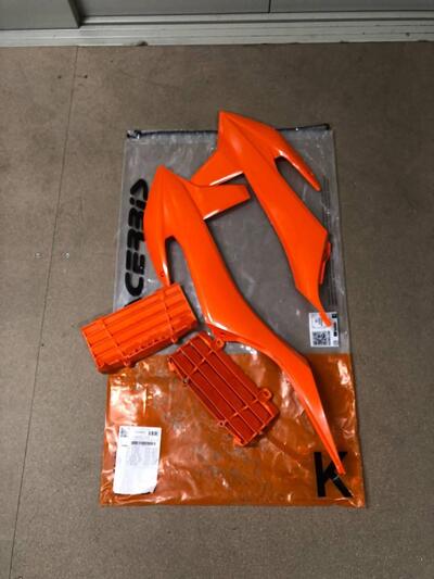 KIT PLASTICHE USATE PER KTM. VEDI ELENCO MODELLI A