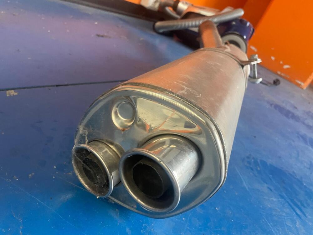 SCARICO APRILIA RSV 1000 (2)