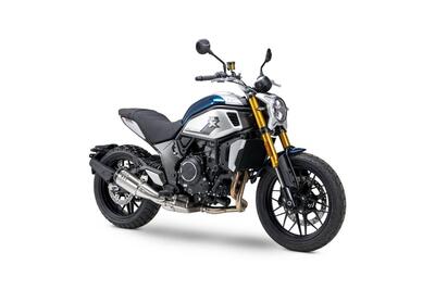 CFMOTO 700CL-X Heritage (2021 - 26) nuova
