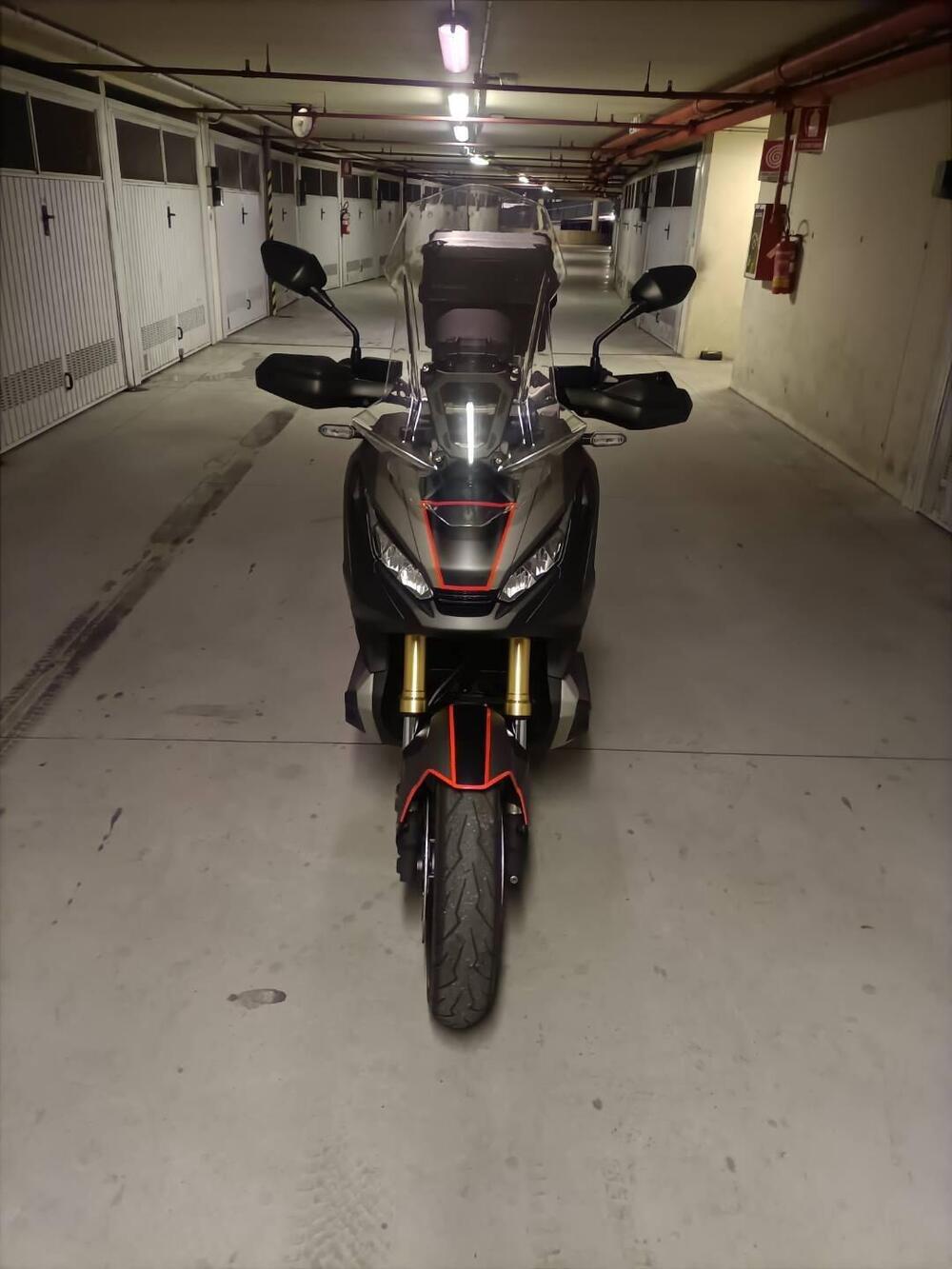 Honda X-ADV 750 (2017) (3)