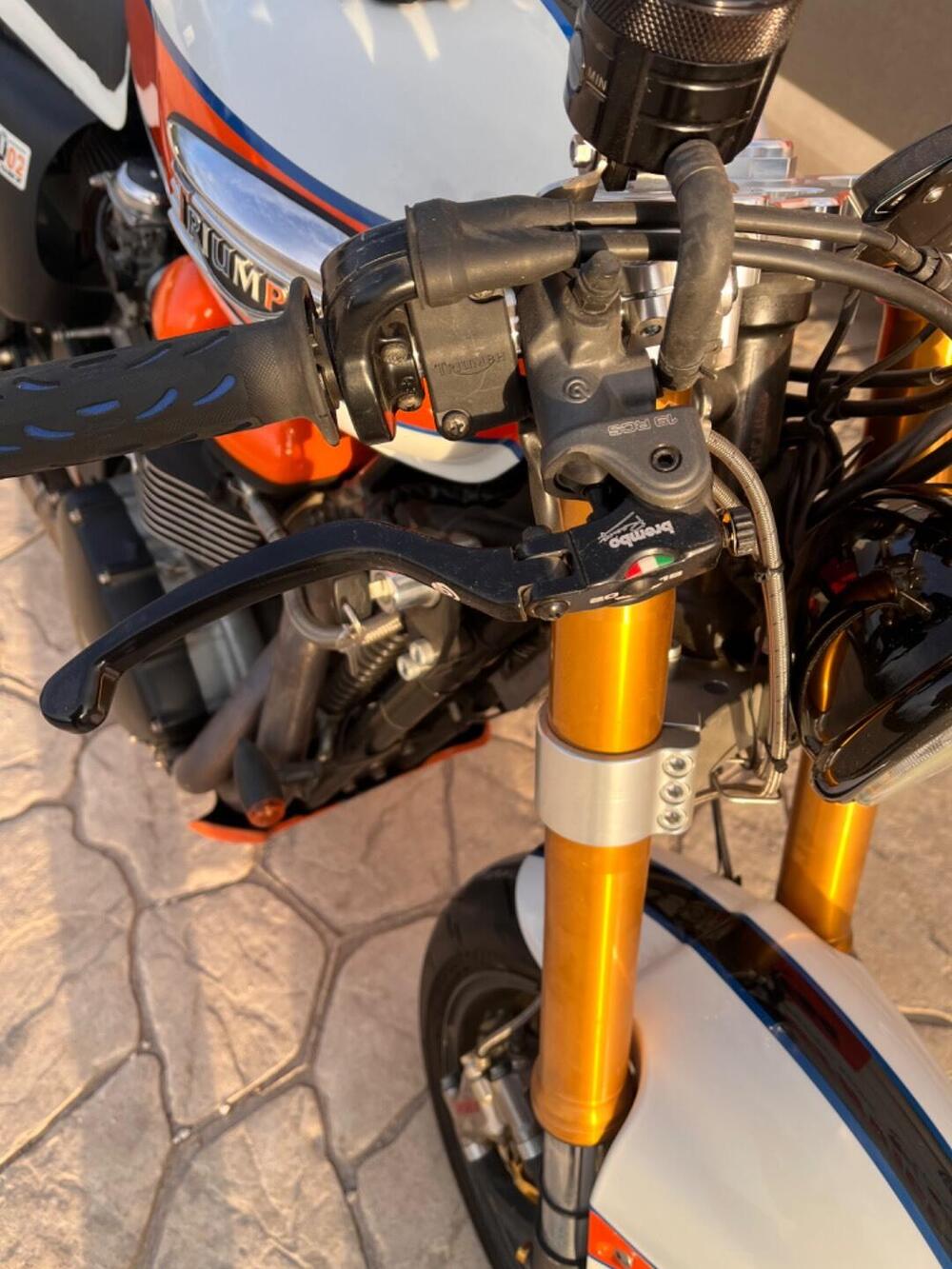 Triumph Thruxton 900 (2004 - 15) (4)