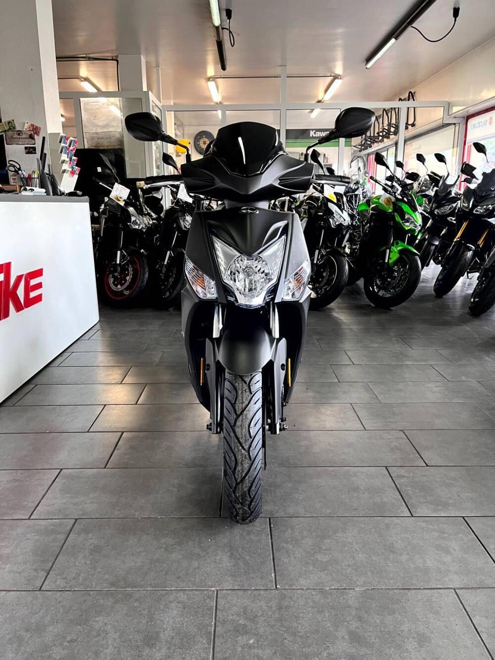 Kymco Agility 125 R16 + (2021 - 25) (3)