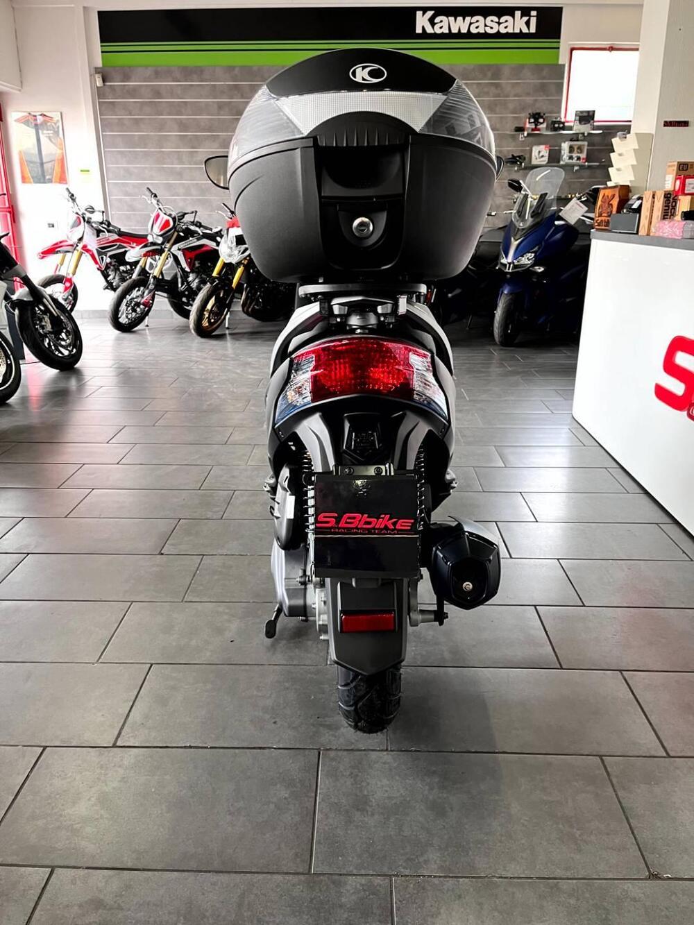 Kymco Agility 125 R16 + (2021 - 25) (8)