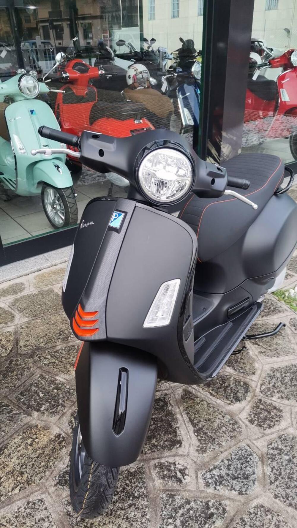 Vespa GTS 310 Supersport (2025) (2)