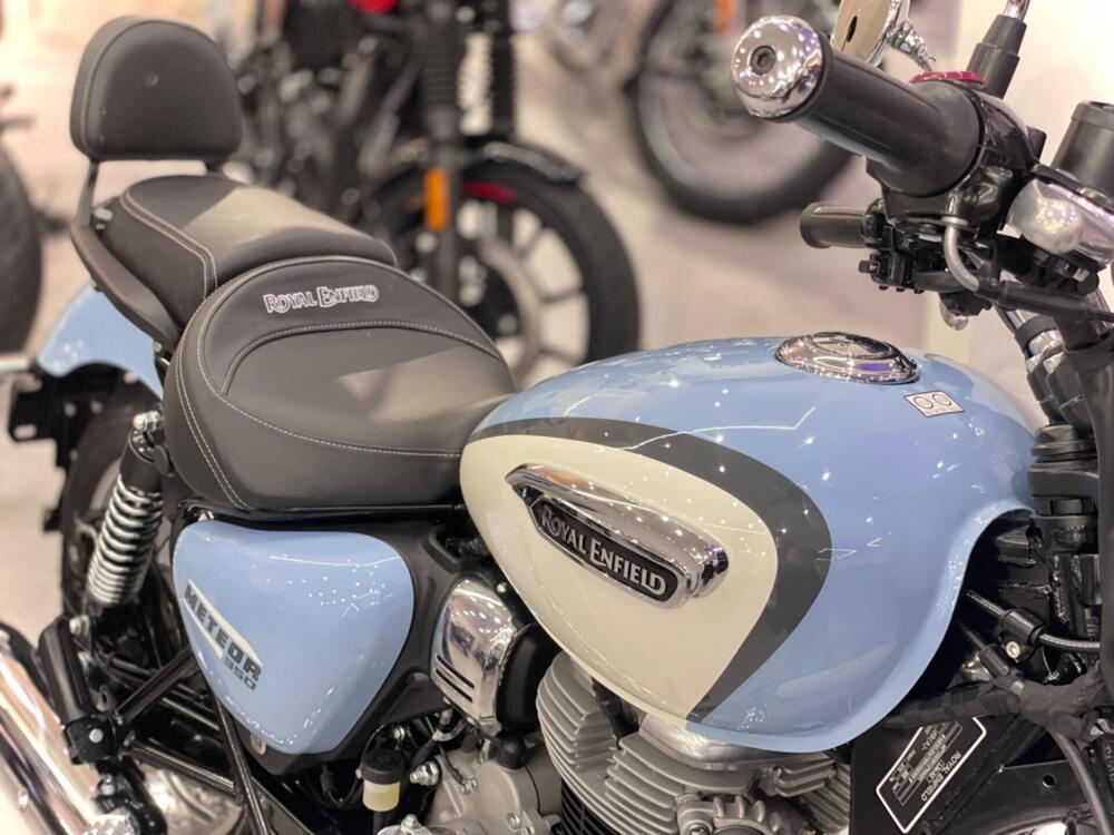 Royal Enfield Meteor 350 Aurora (2024 - 26) (5)