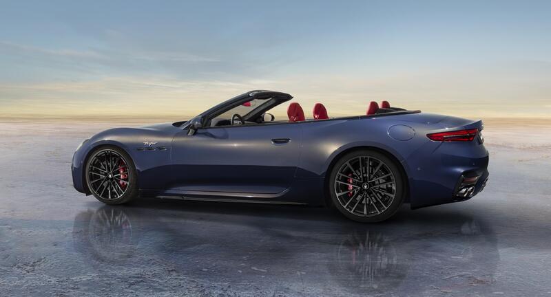 il profilo della nuova Maserati GranCabrio