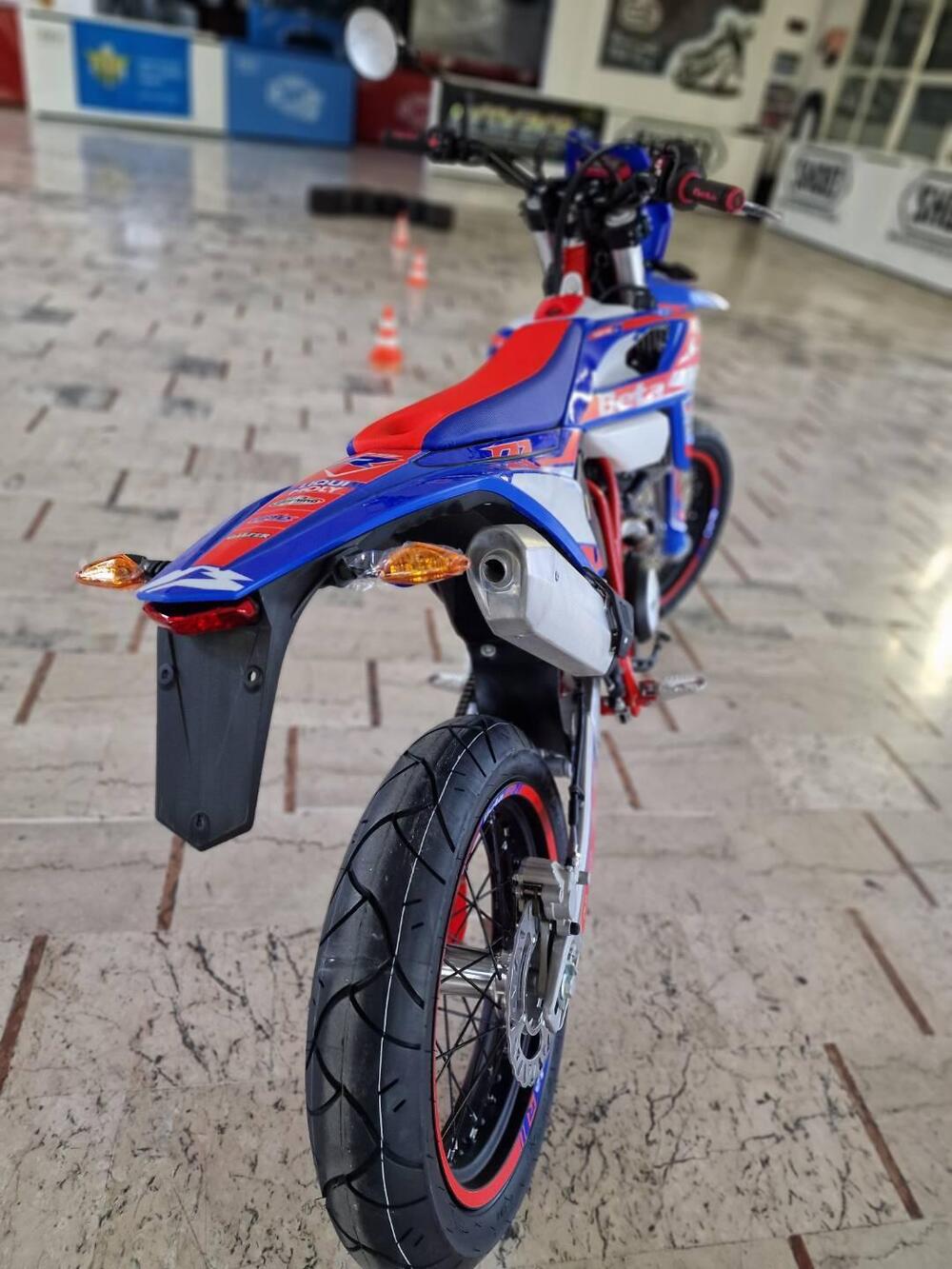 Betamotor RR 125 4T Motard R (2023 - 24) (4)