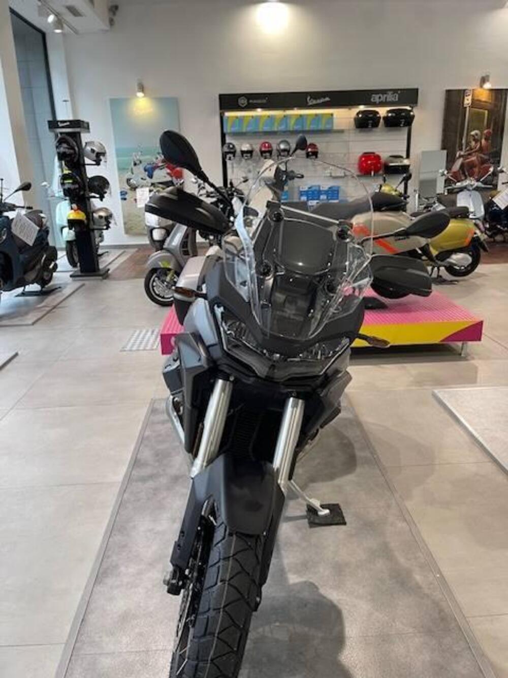 Moto Guzzi Stelvio (2024 - 26)