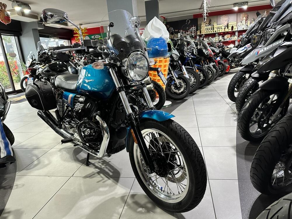 Moto Guzzi V7 III Special (2017 - 20) (7)