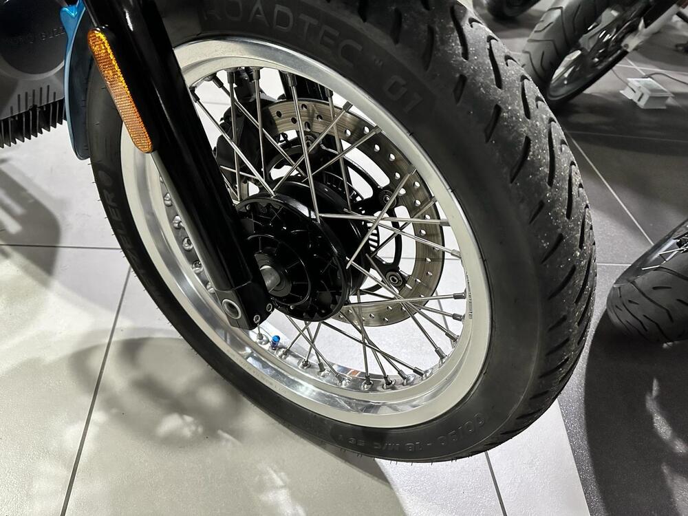 Moto Guzzi V7 III Special (2017 - 20) (17)