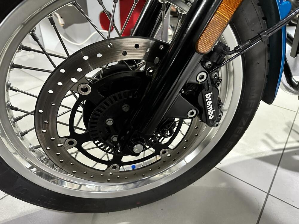 Moto Guzzi V7 III Special (2017 - 20) (18)