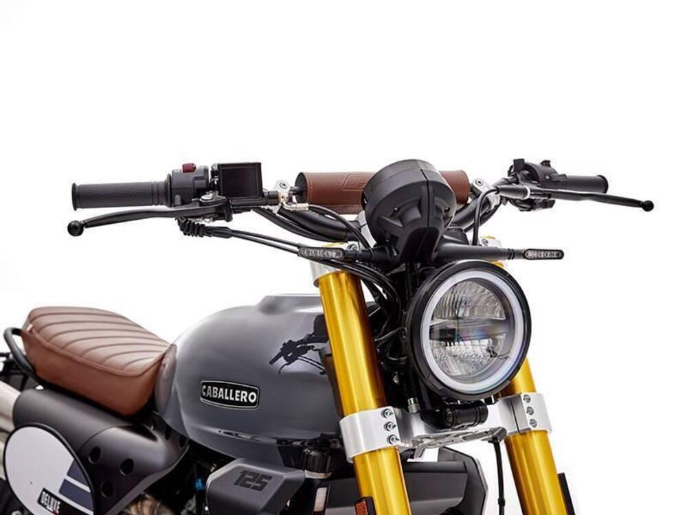 Fantic Motor Caballero 125 Scrambler Deluxe (2024) (6)