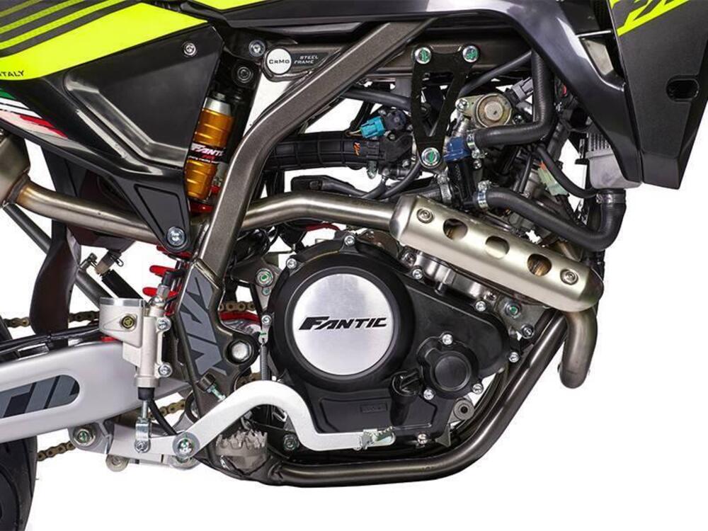 Fantic Motor XMF 125 Competition (2025) (3)