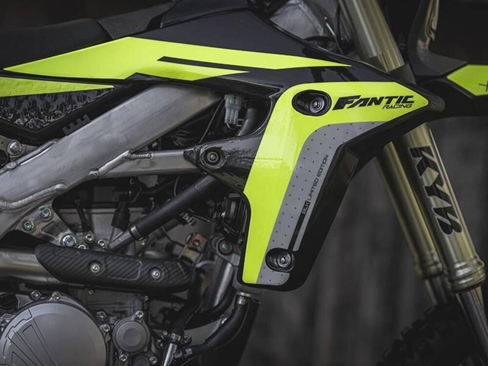 Fantic Motor XEF 250 Black Edition (2024) (5)