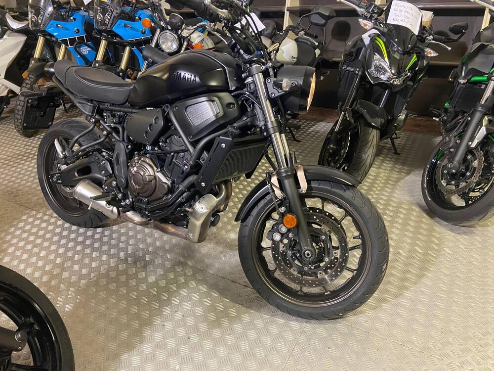 Yamaha XSR 700 (2022 - 25) (4)