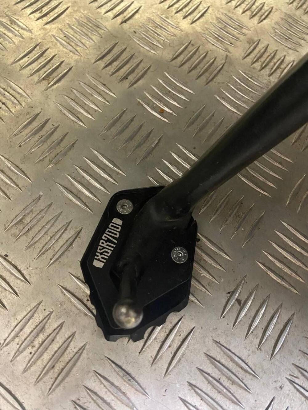 Yamaha XSR 700 (2022 - 25) (17)